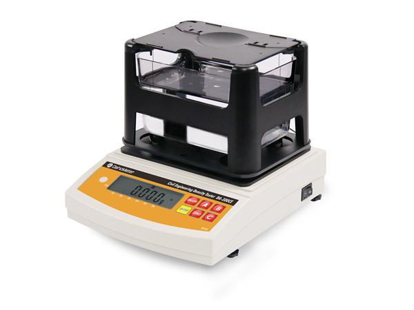 經(jīng)濟(jì)型木材密度測(cè)試儀DA-300CE主要針對(duì)木材領(lǐng)域的密度測(cè)量，是Dahometer品牌經(jīng)典款產(chǎn)品，品質(zhì)優(yōu)良，密度精度高，即時(shí)顯示密度值，操作順暢方便、省時(shí)；具有更好的測(cè)量穩(wěn)定性與可靠性；適合要求較高的場(chǎng)合。